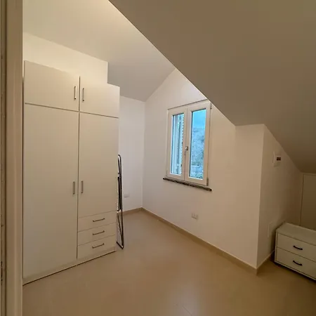 Alofera And Sialuna House 公寓