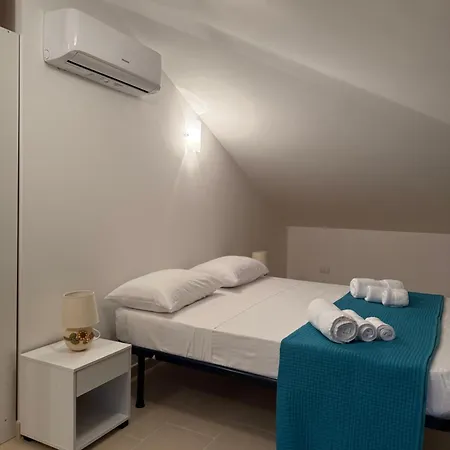 Alofera And Sialuna House