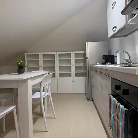 Alofera And Sialuna House *