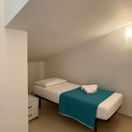 Alofera And Sialuna House Apartment